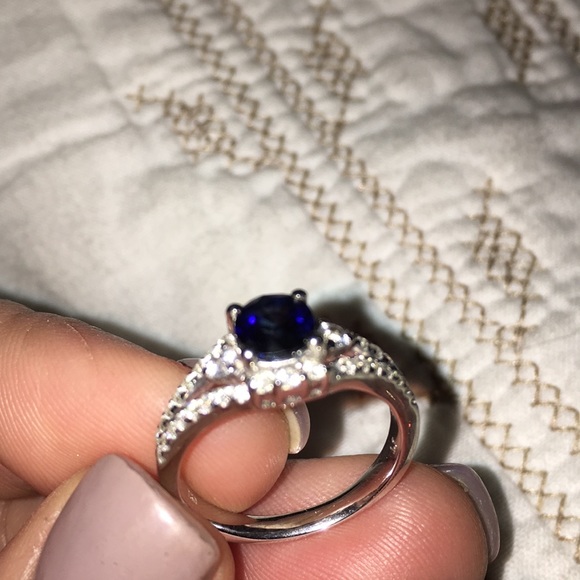 Stunning 750 sapphire diamond ring 💍 - Picture 5 of 8